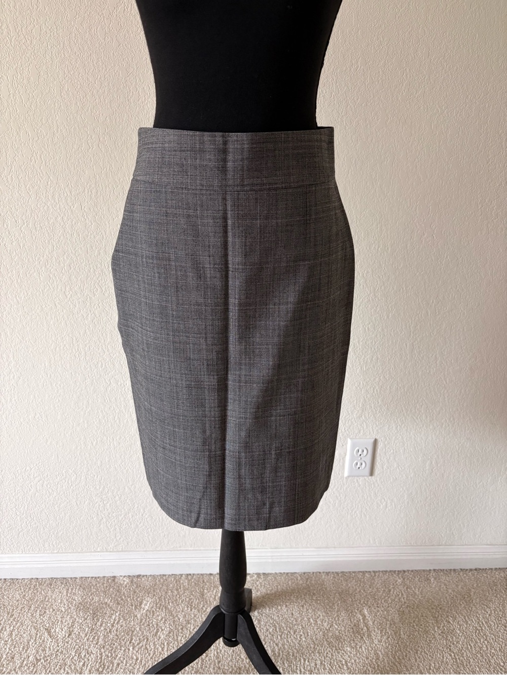 Banana Republic Plaid Pencil Skirt Size 0 EUC